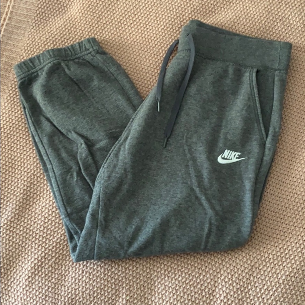 Capri Nike Sweatpants